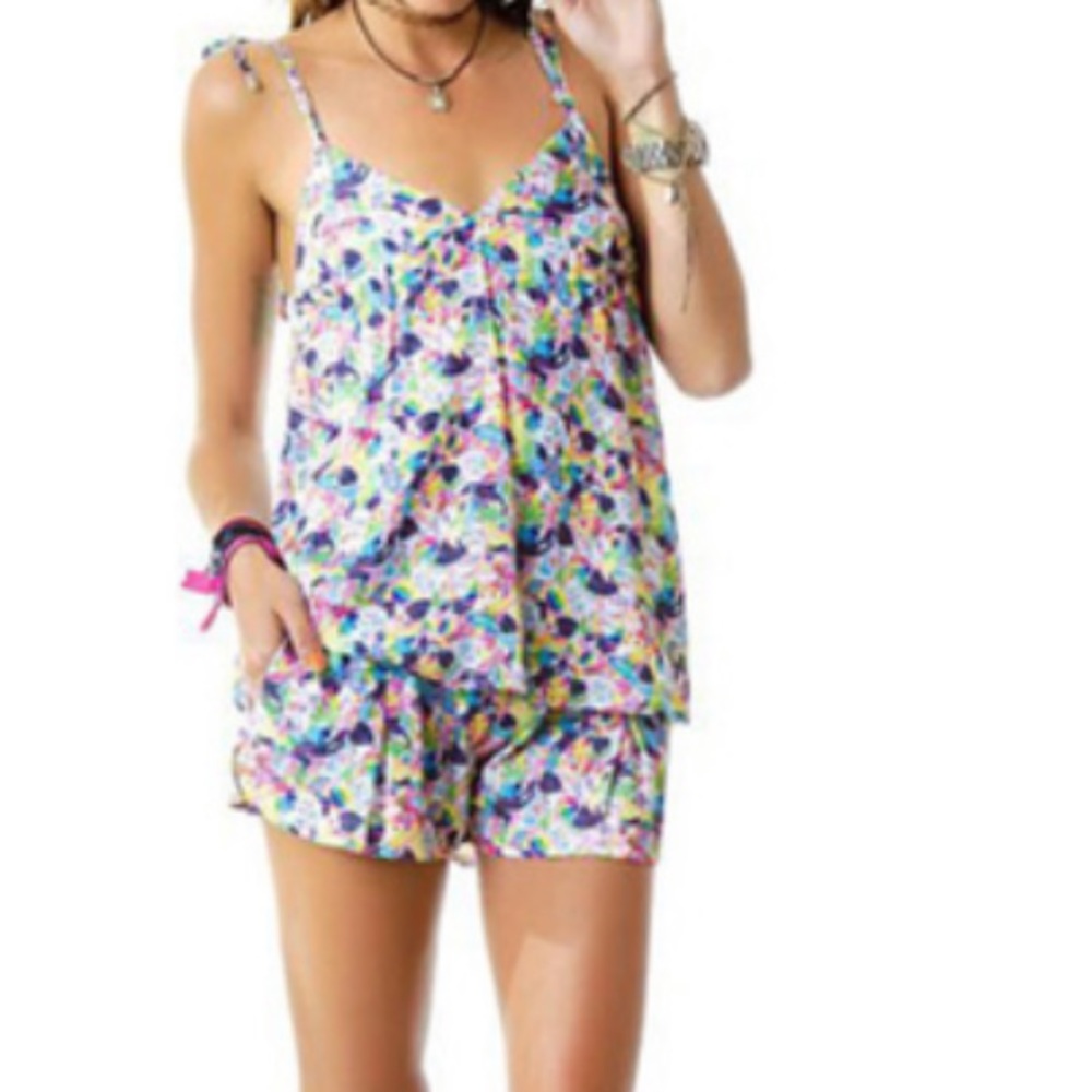 Unif Lisa Frank it’s sodank pajama set
Size small